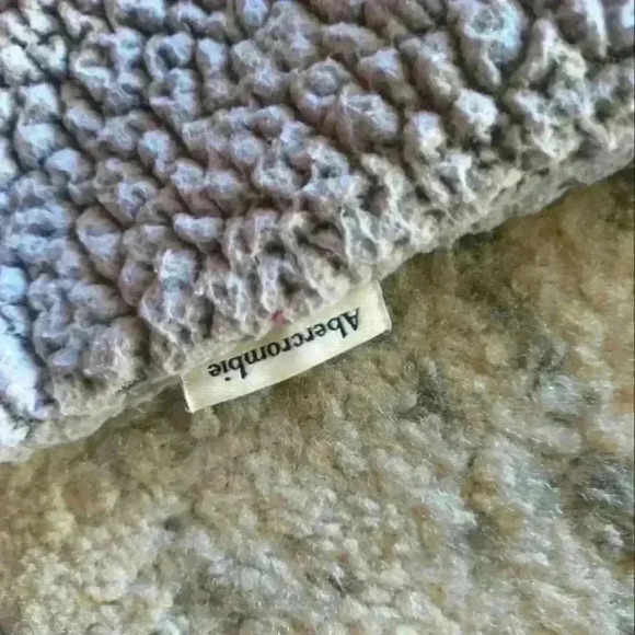 Abercrombie & Fitch Womens Gray And Lilac 1/4 Zip Sherpa Sweater S - Picture 6 of 13